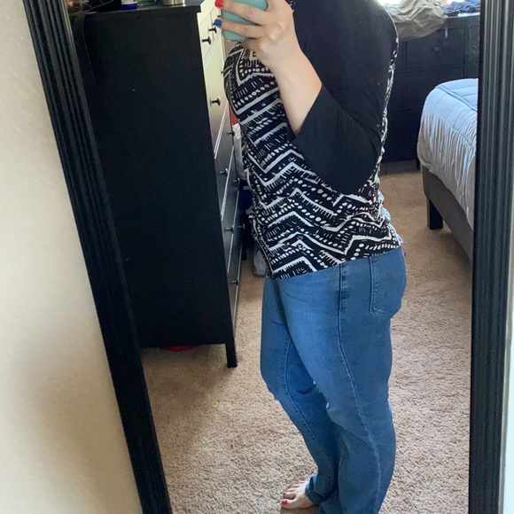 LulaRoe Randy Shirt - Picture 3 of 7